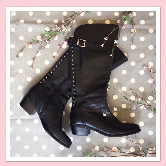Arturo Chiang Shoes - ❣️PRICE FIRM❣️Arturo Chiang Black Leather Boots